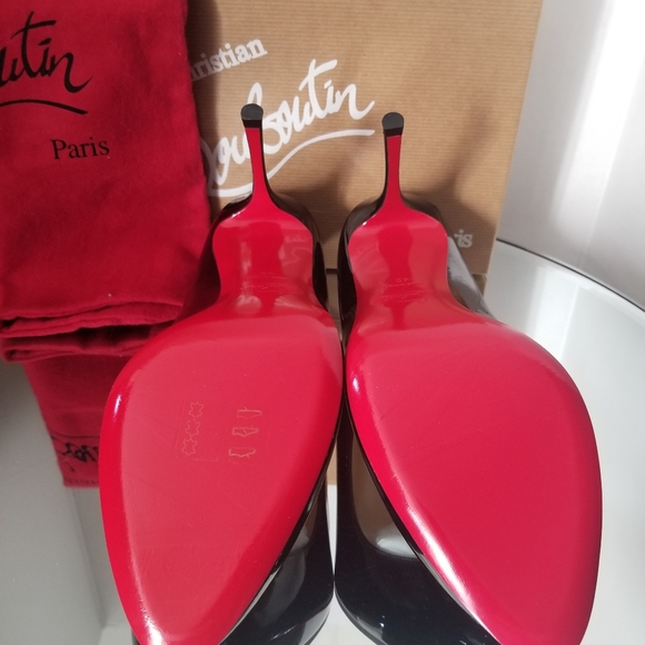 Christian Louboutin Black Patent Leather Heels 42 - Picture 6 of 8